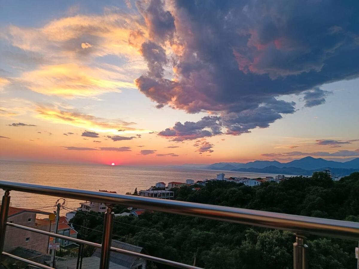 Carefree Apartments Ούλτσιν Εξωτερικό φωτογραφία